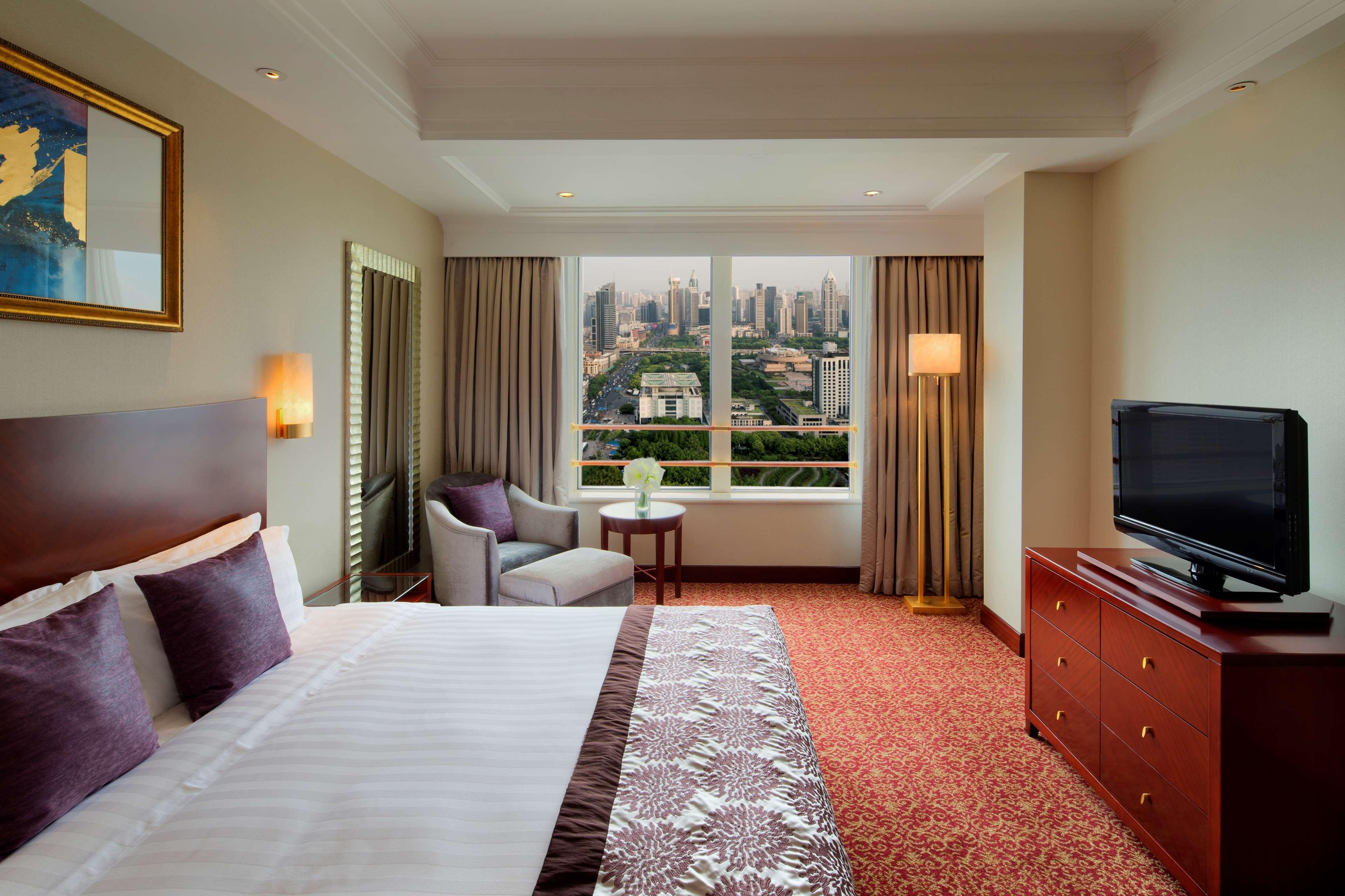 RADISSON BLU HOTEL SHANGHAI NEW WORLD | ⋆⋆⋆⋆⋆ | CHINA | SEASON DEALS ...